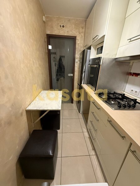 Romana Apartament 3 camere - de inchiriat, pozitie ultracentrala