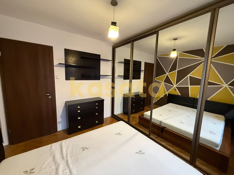 Romana Apartament 3 camere - de inchiriat, pozitie ultracentrala